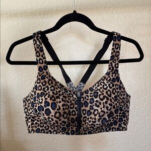 Leopard Print Sports Bra with Front Zip